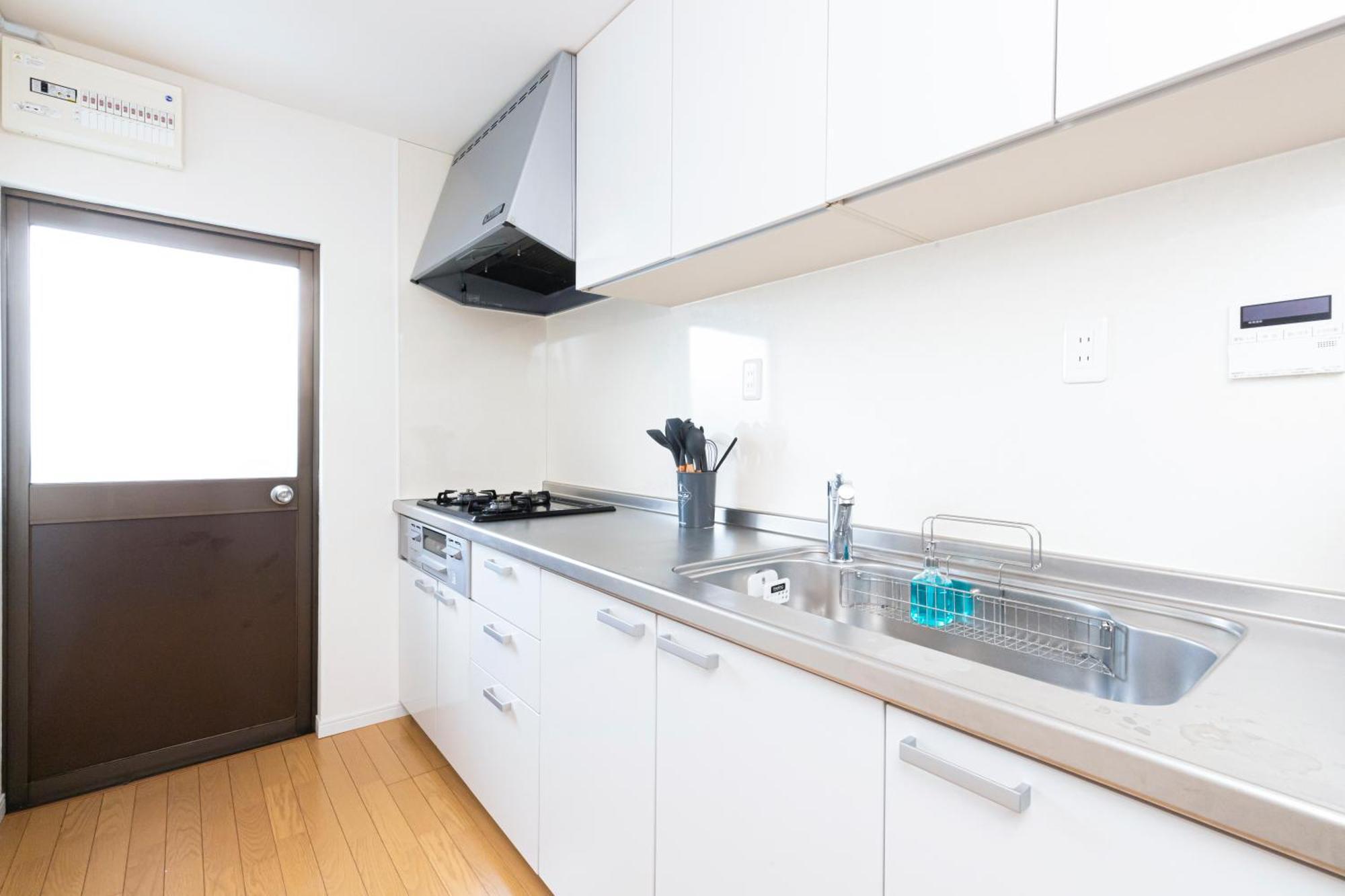 Zen Akabane Apartment *