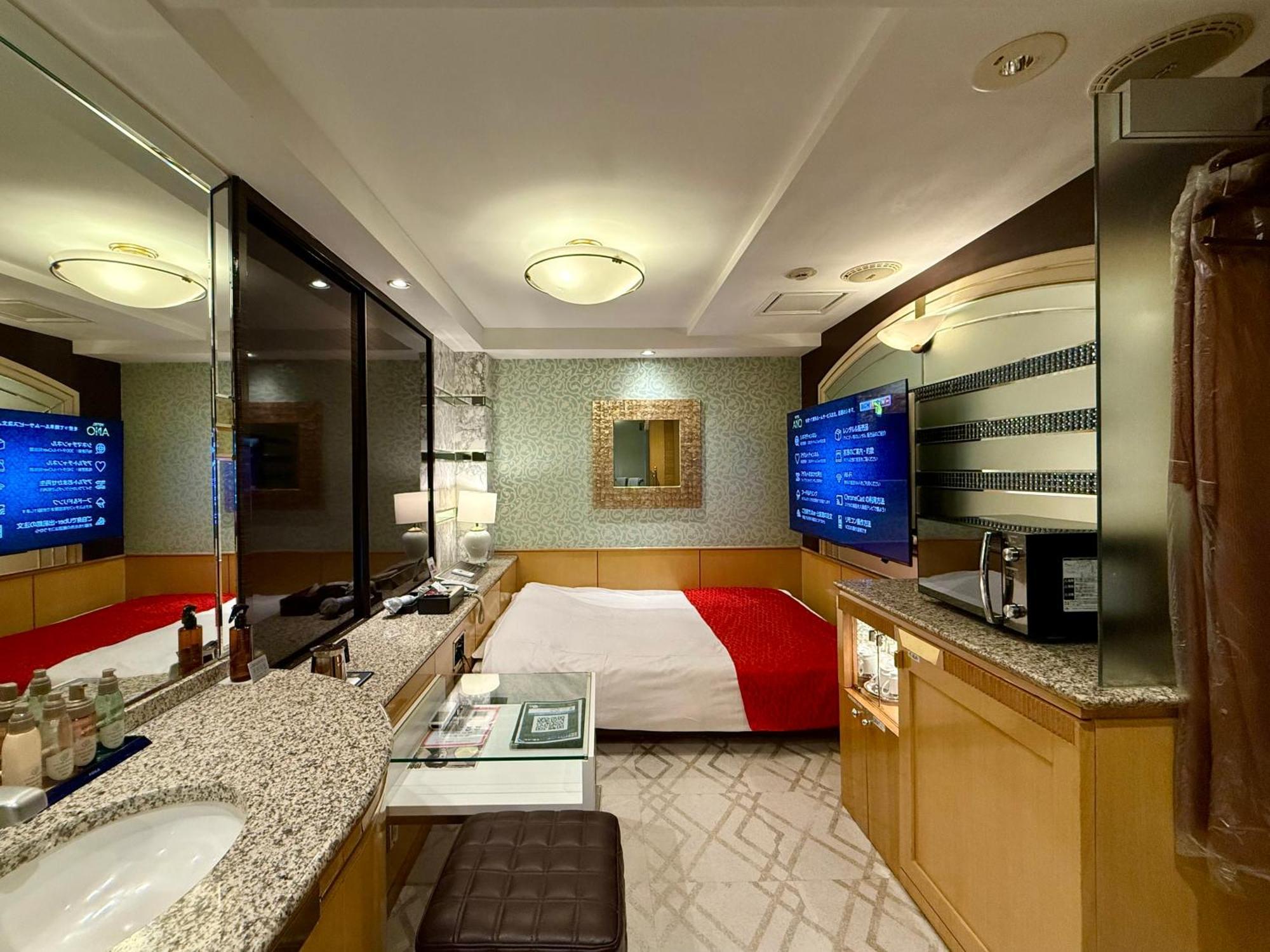 Apio (adults Only)
