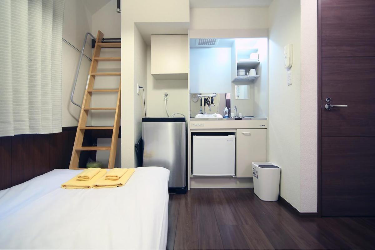 Apartment Quiet Area, Close To Station, Shinjuku, 202 Tokyo