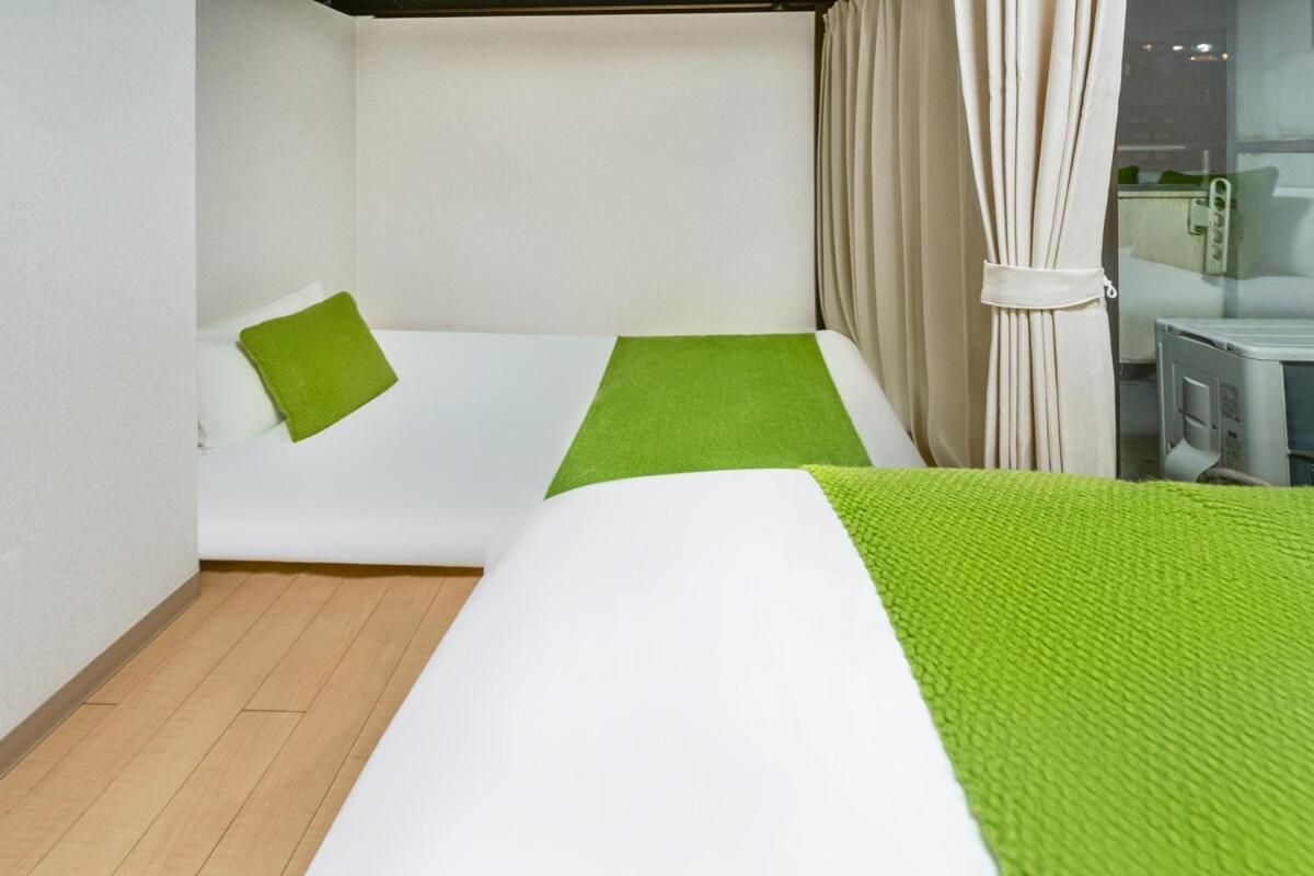 With Elevator, 700m 4 Min Walk From Nishi-shinjuku 5-chome, Direct Access To Shinjuku, 28 Sqm