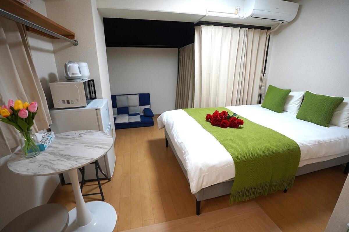 With Elevator, 700m 4 Min Walk From Nishi-shinjuku 5-chome, Direct Access To Shinjuku, 28 Sqm Apartment Tokyo