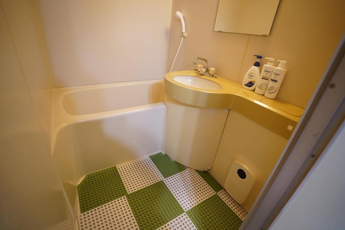 With Elevator, 700m 4 Min Walk From Nishi-shinjuku 5-chome, Direct Access To Shinjuku, 28 Sqm