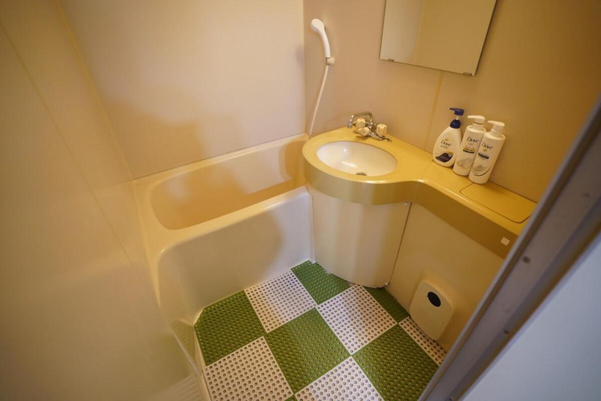 With Elevator, 700m 4 Min Walk From Nishi-shinjuku 5-chome, Direct Access To Shinjuku, 28 Sqm