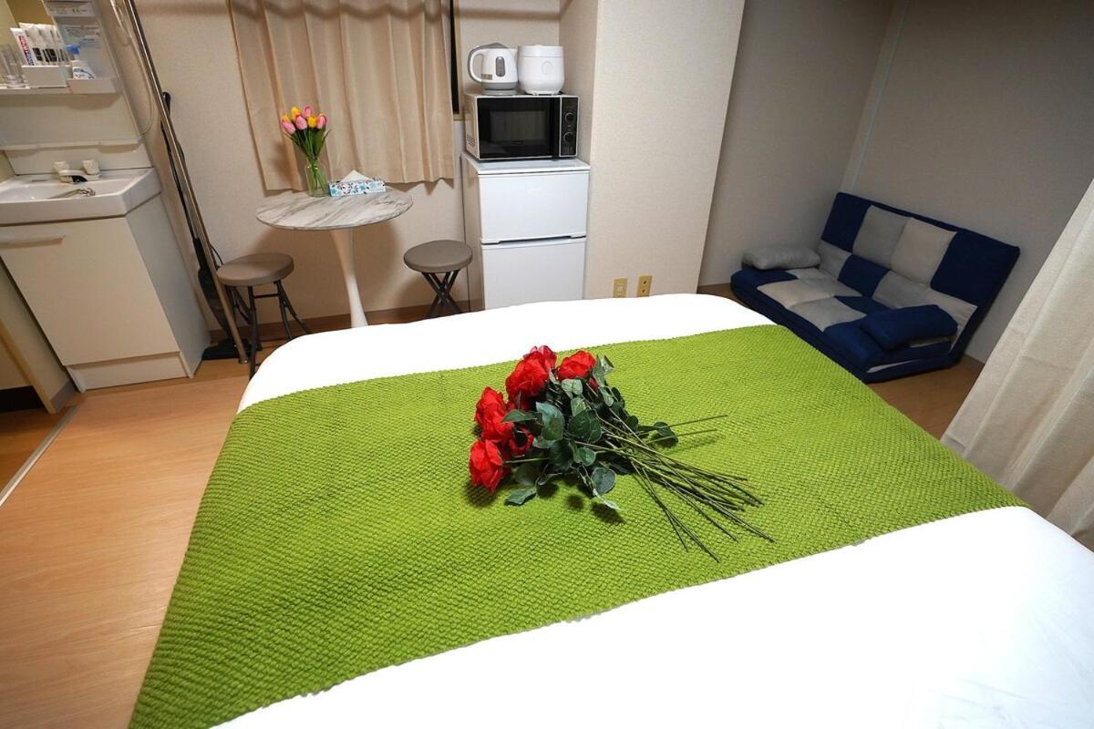 With Elevator, 700m 4 Min Walk From Nishi-shinjuku 5-chome, Direct Access To Shinjuku, 28 Sqm * Tokyo