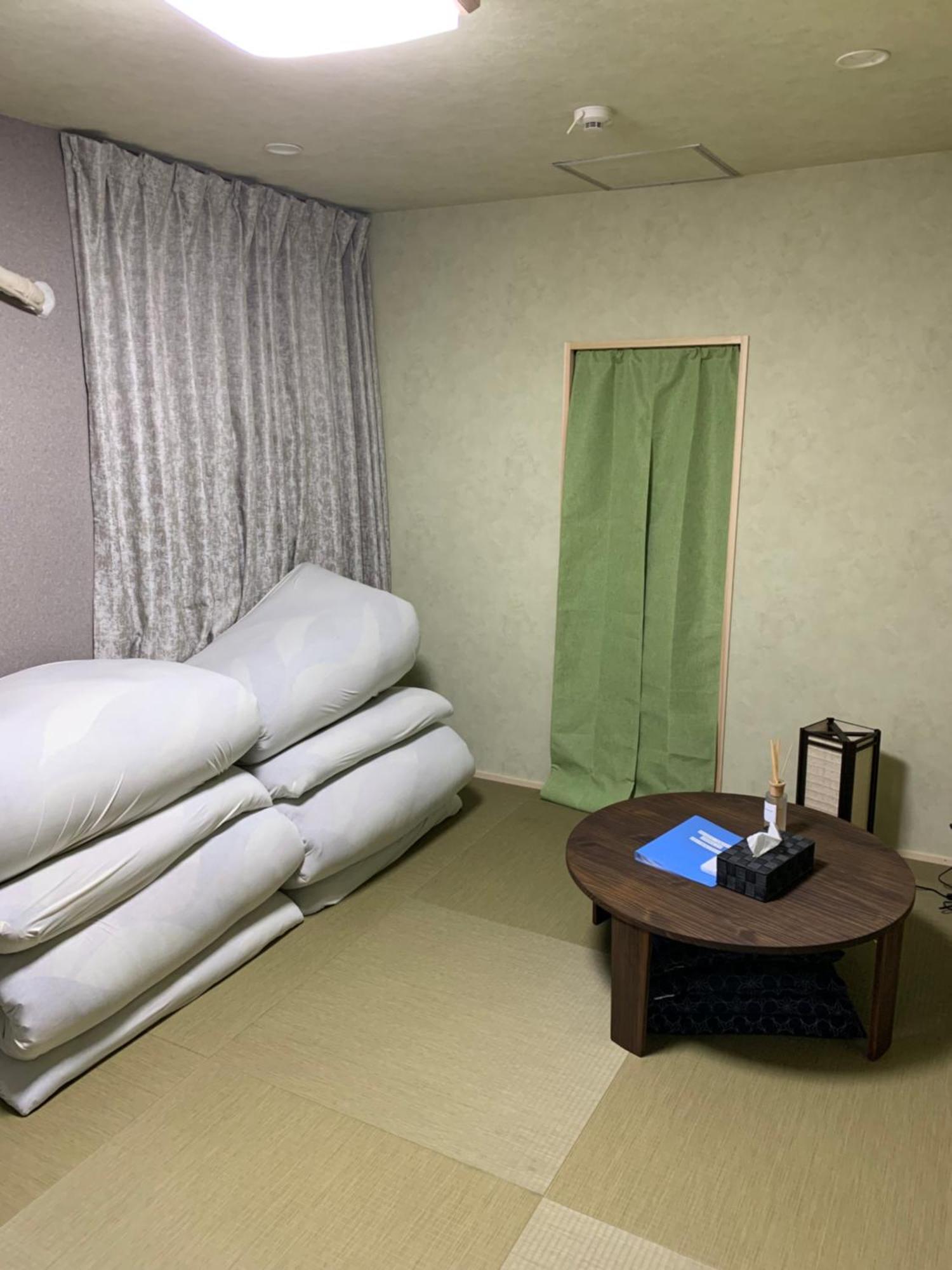 Capsule hotel Prele *
