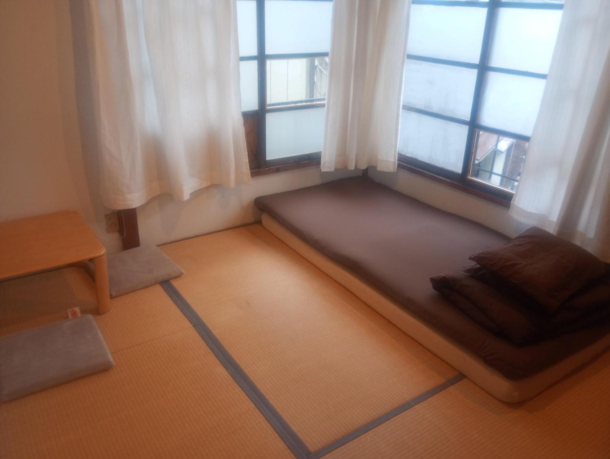 Edo Sharehouse Long Only, One Month Hostel *