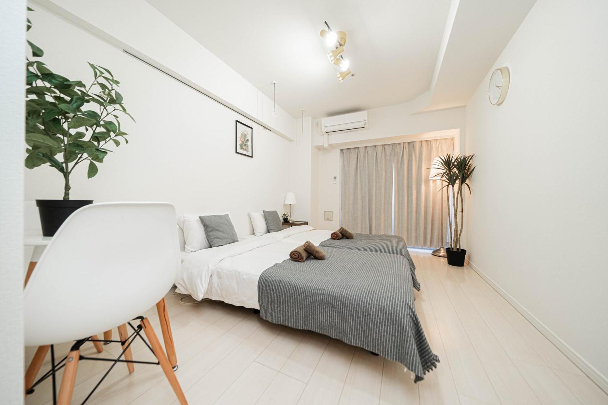 Shinjuku High-rise Great For Couples & Groups Apartment Tokyo
