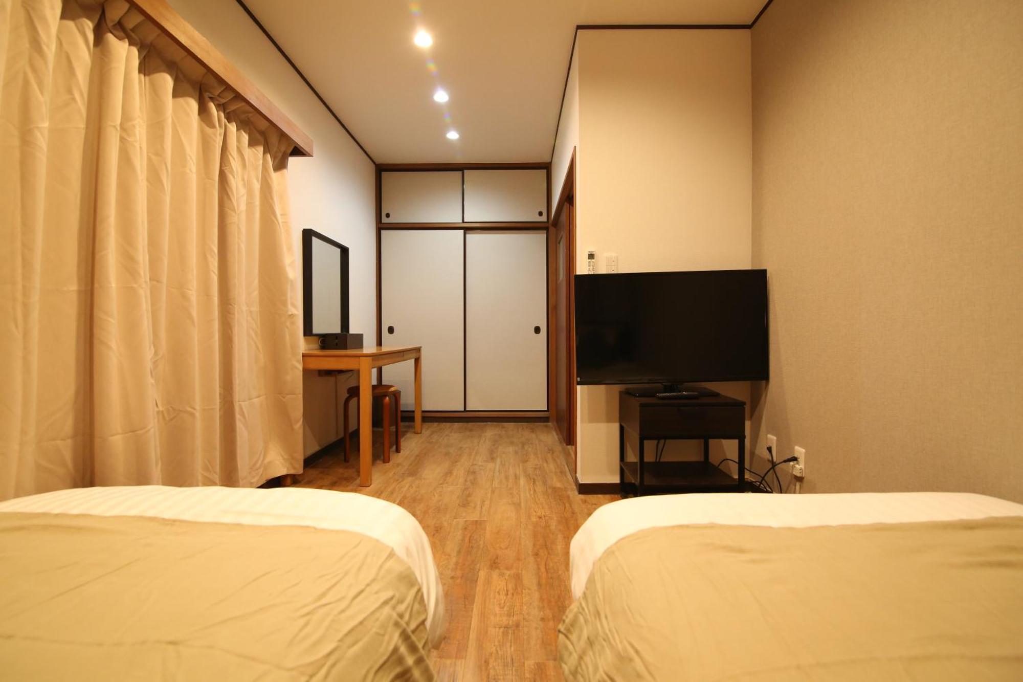 Apartment Nakai House