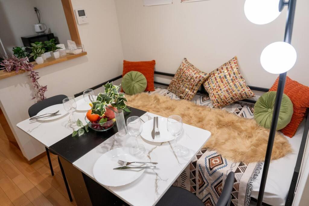Seibu Shinjuku Station 2 Min Walk Shin-okubo Station 6 Min Walk,11 House In Tokyo, 4 People Isj35 Apartment