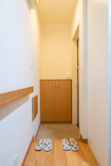 Seibu Shinjuku Station 2 Min Walk Shin-okubo Station 6 Min Walk,11 House In Tokyo, 4 People Isj35 Apartment Tokyo