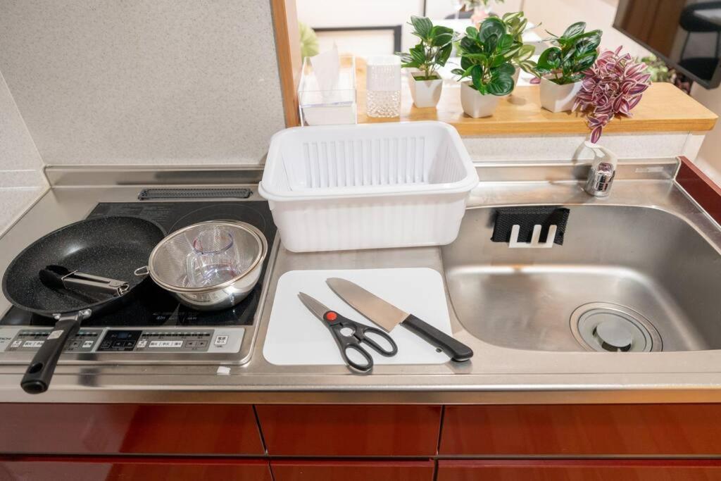 Apartment Seibu Shinjuku Station 2 Min Walk Shin-okubo Station 6 Min Walk,11 House In Tokyo, 4 People Isj35 *