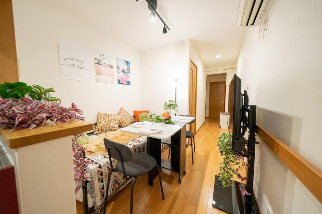 Seibu Shinjuku Station 2 Min Walk Shin-okubo Station 6 Min Walk,11 House In Tokyo, 4 People Isj35 Apartment *