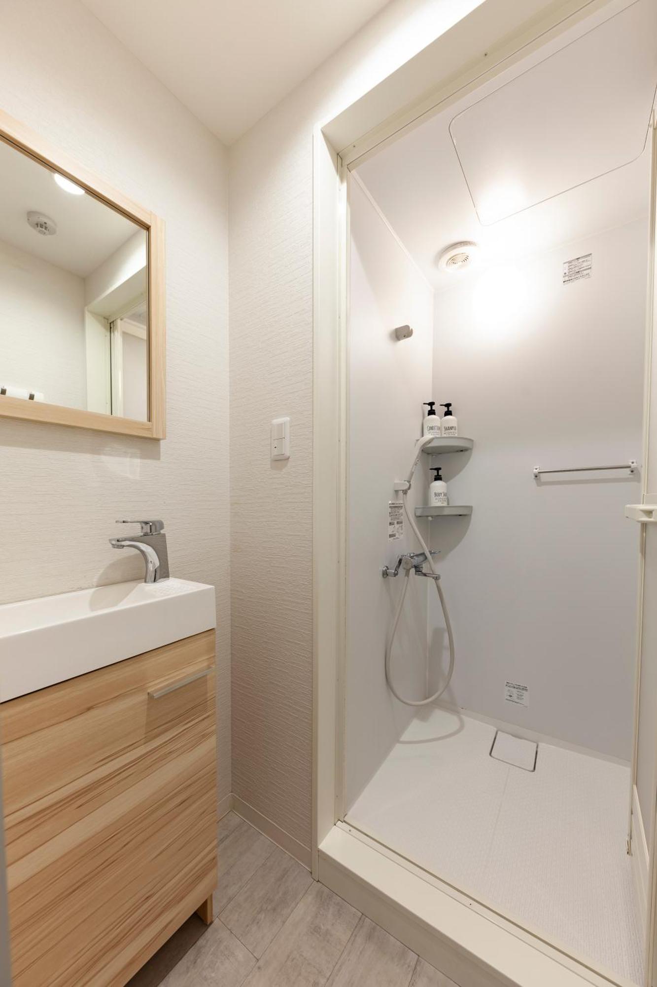 Premier Shinjuku West 2f Apartment *