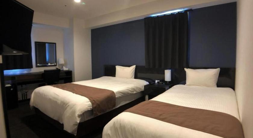 Bougainvillea Akebonobashi Hotel 2*