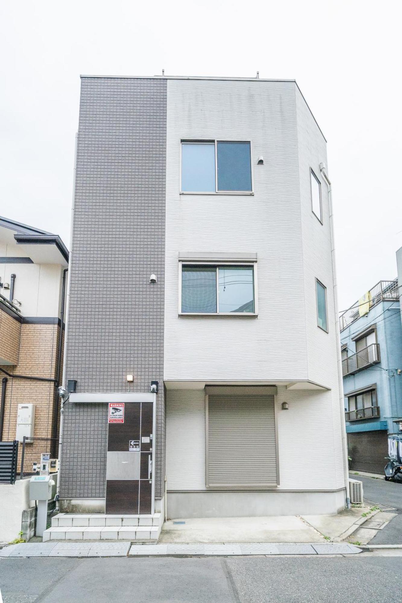 Qiqi House Tokyo: Spacious New For 8 With Easy Airport & Access *