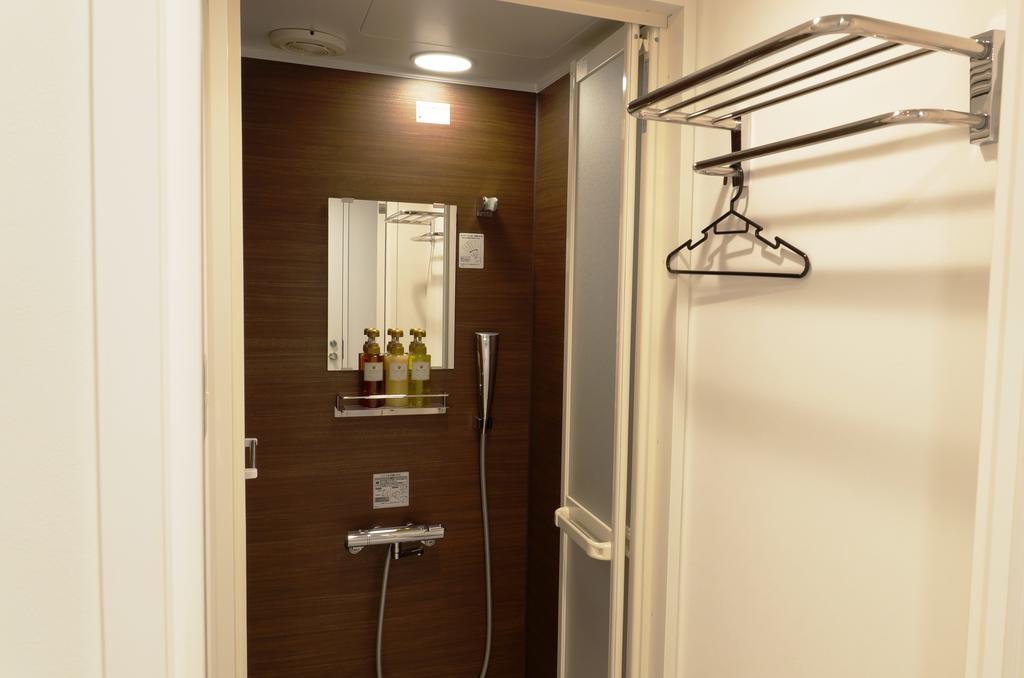 Ariake Bay Capsule hotel Tokyo