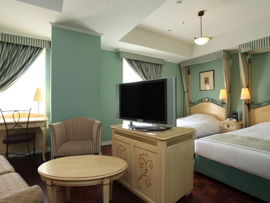 Hotel Monterey Lasoeur Ginza 4*