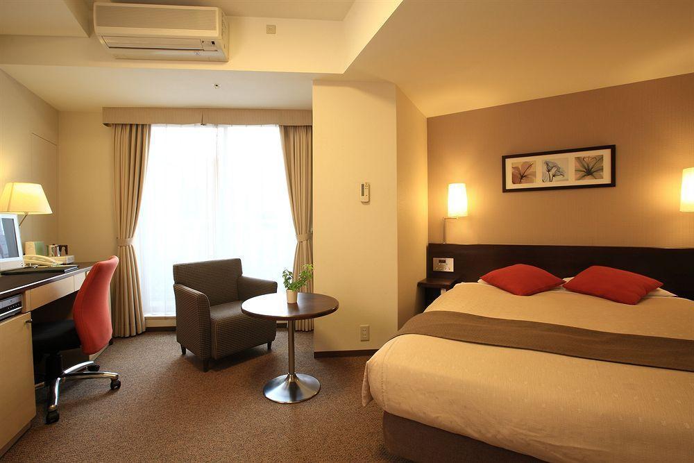 Tokyu Gotanda 3*