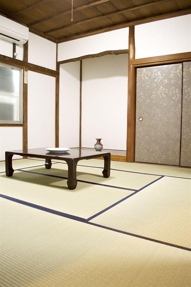 1/3rd Yashiki Guest house
