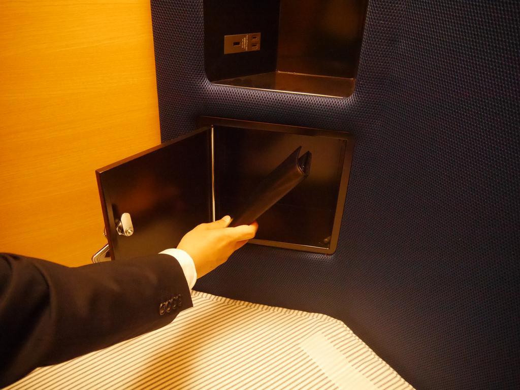 Capsule hotel Mycube By Mystays Asakusa Kuramae *