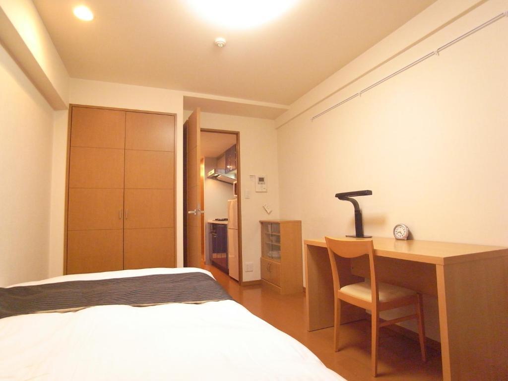 Apartment Palace Gotanda Station Front