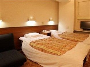 Hotel Ikebukuro Royal Higashiguchi 2*