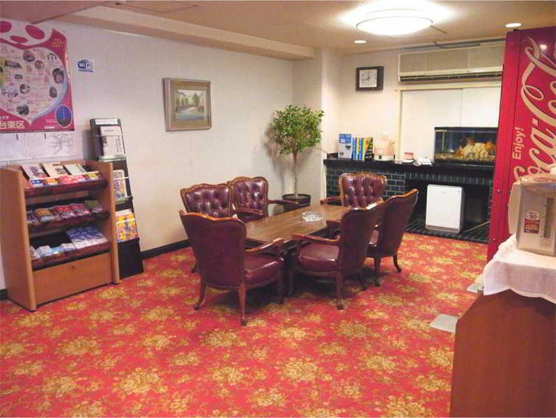 Apartment Kinuya Honkan *