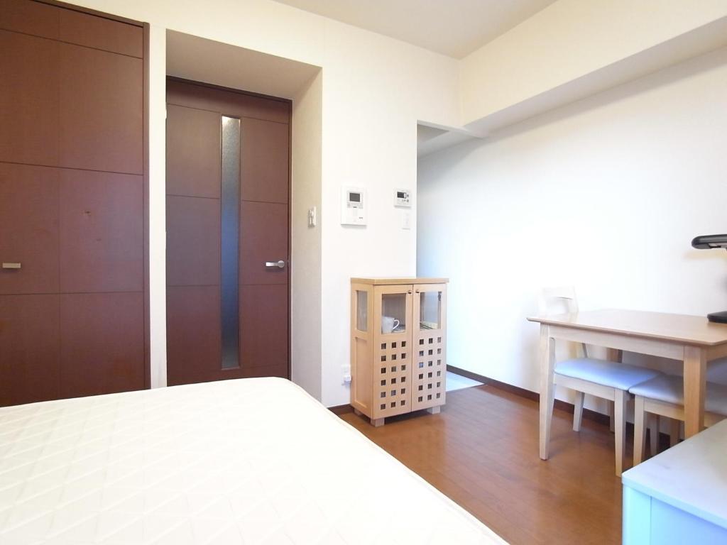 Palace Shinjuku Tochomae Apartment *