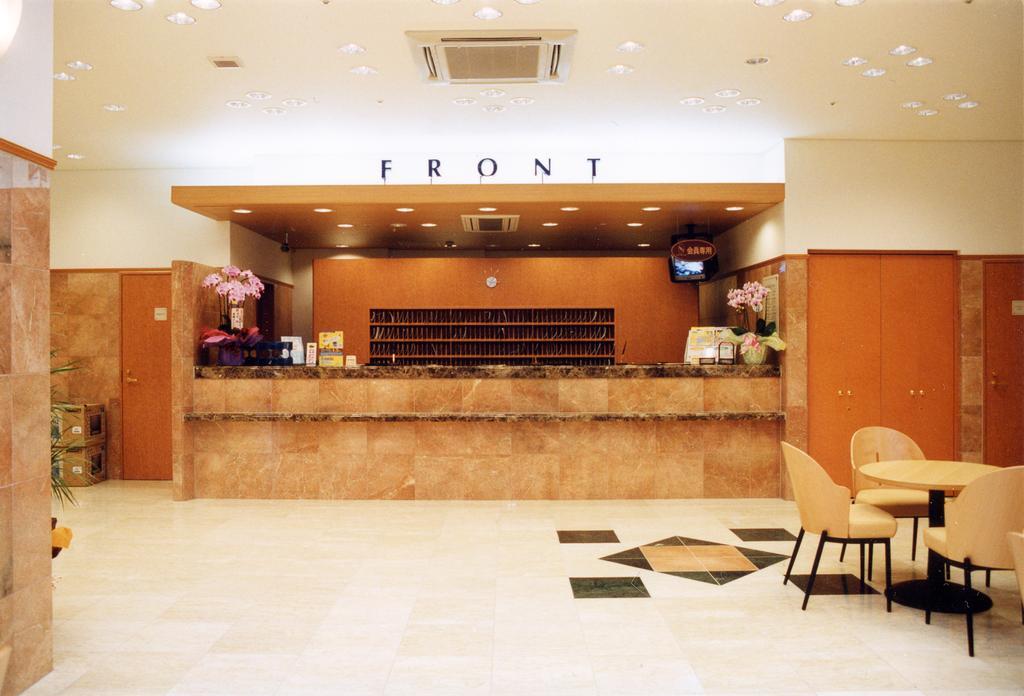 Toyoko Shinagawa Aomono-yokocho-eki