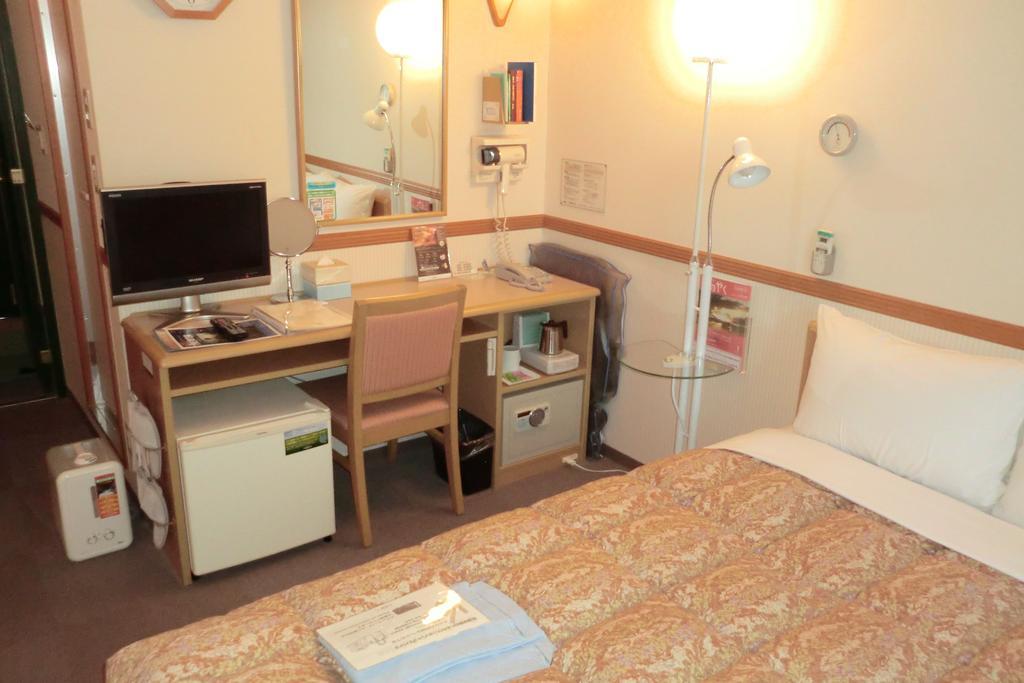 Hotel Toyoko Yamanote Sen Otsuka Eki Kita Guchi No 2