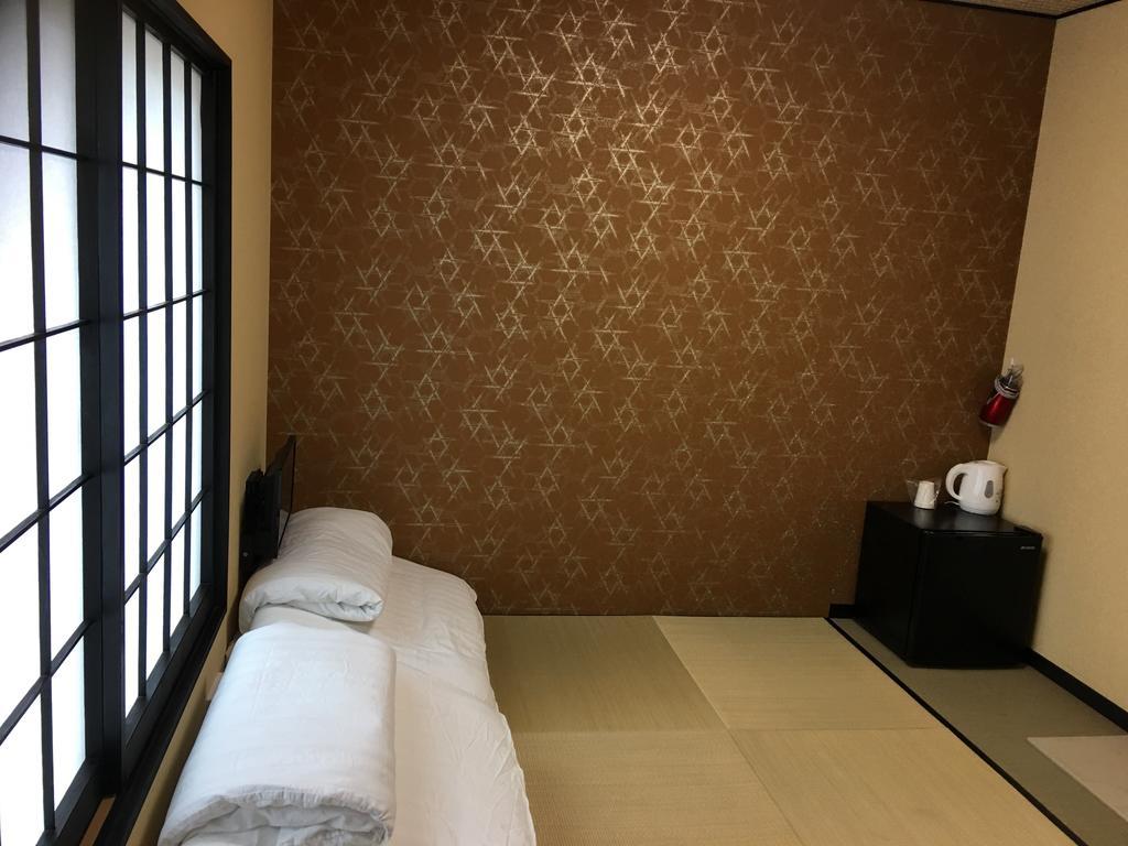 Kyu Kyu Tokyo