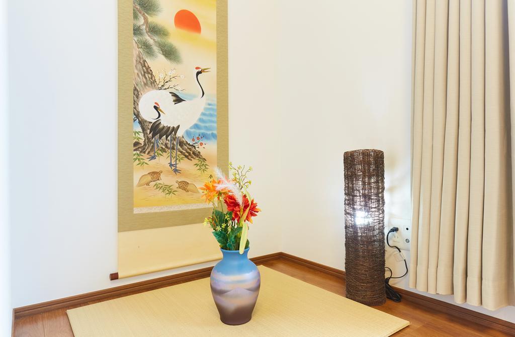 E-haneda Luxury House Villa *