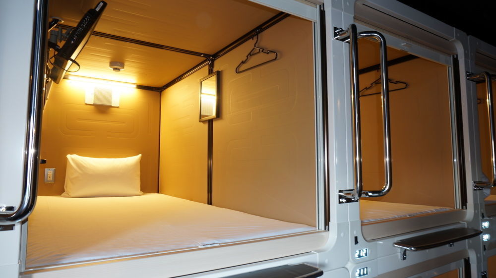 Capsule hotel Ariake Bay Tokyo