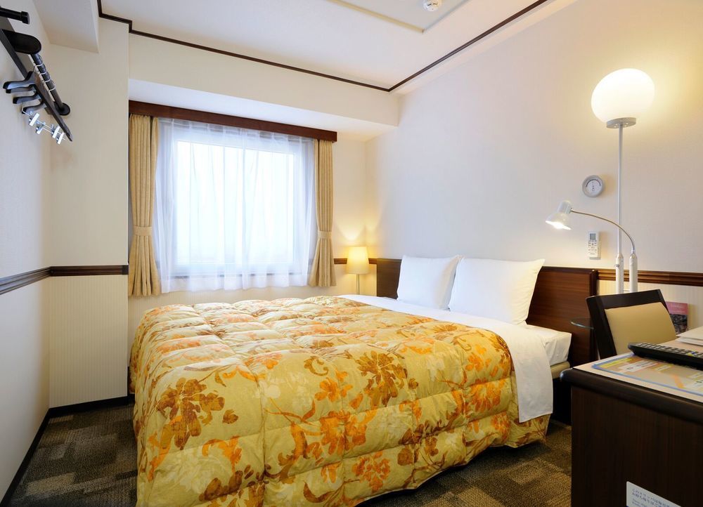 Hotel Toyoko Yamanote Sen Otsuka Eki Kita Guchi No 2