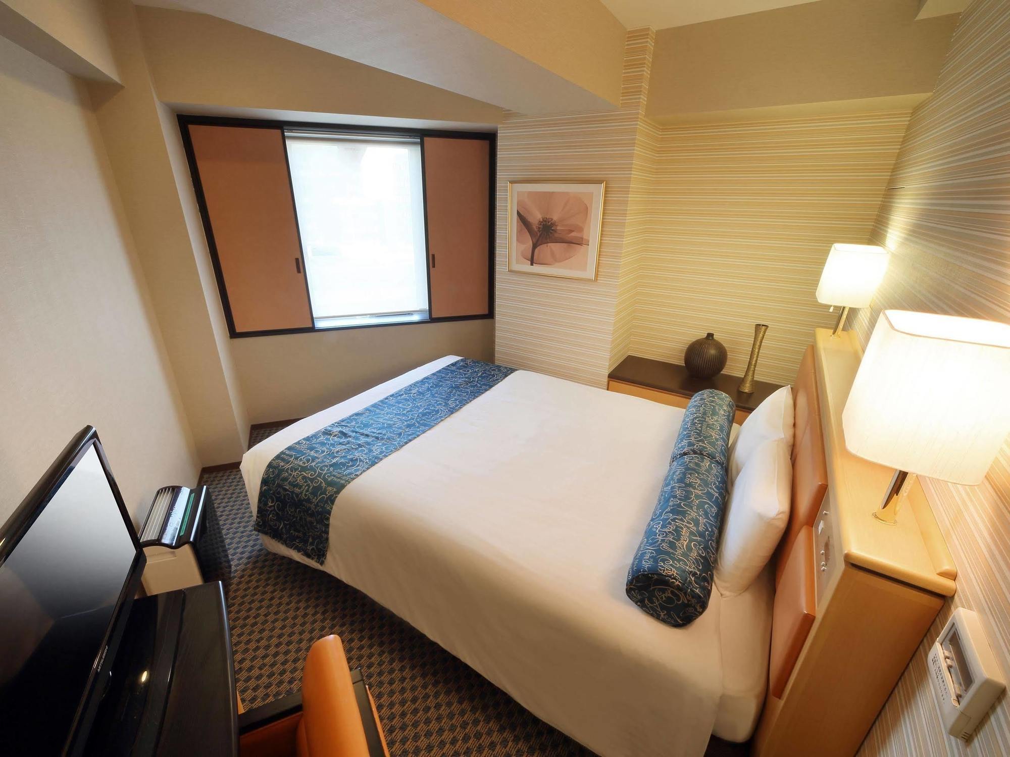 Keio Presso Nihonbashi Kayabacho Hotel 3*
