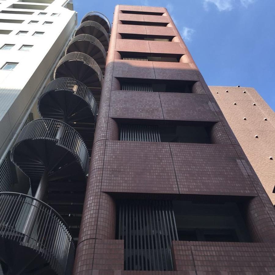 Capsule hotel Hormesis *