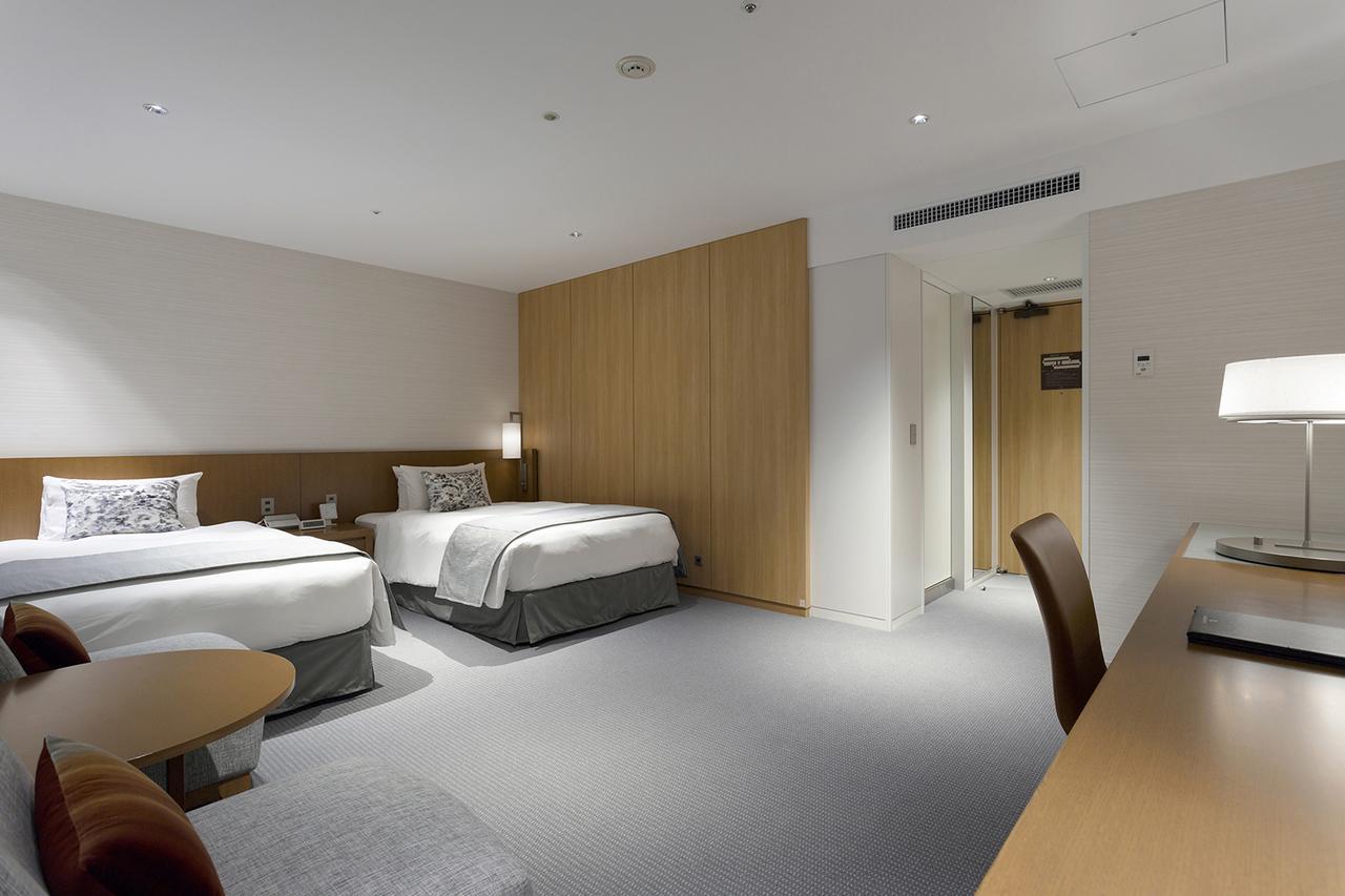 Keio Plaza Hotel