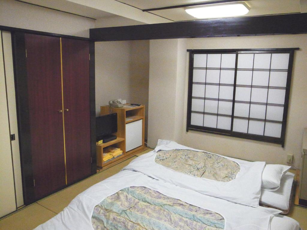 Kinuya Honkan *