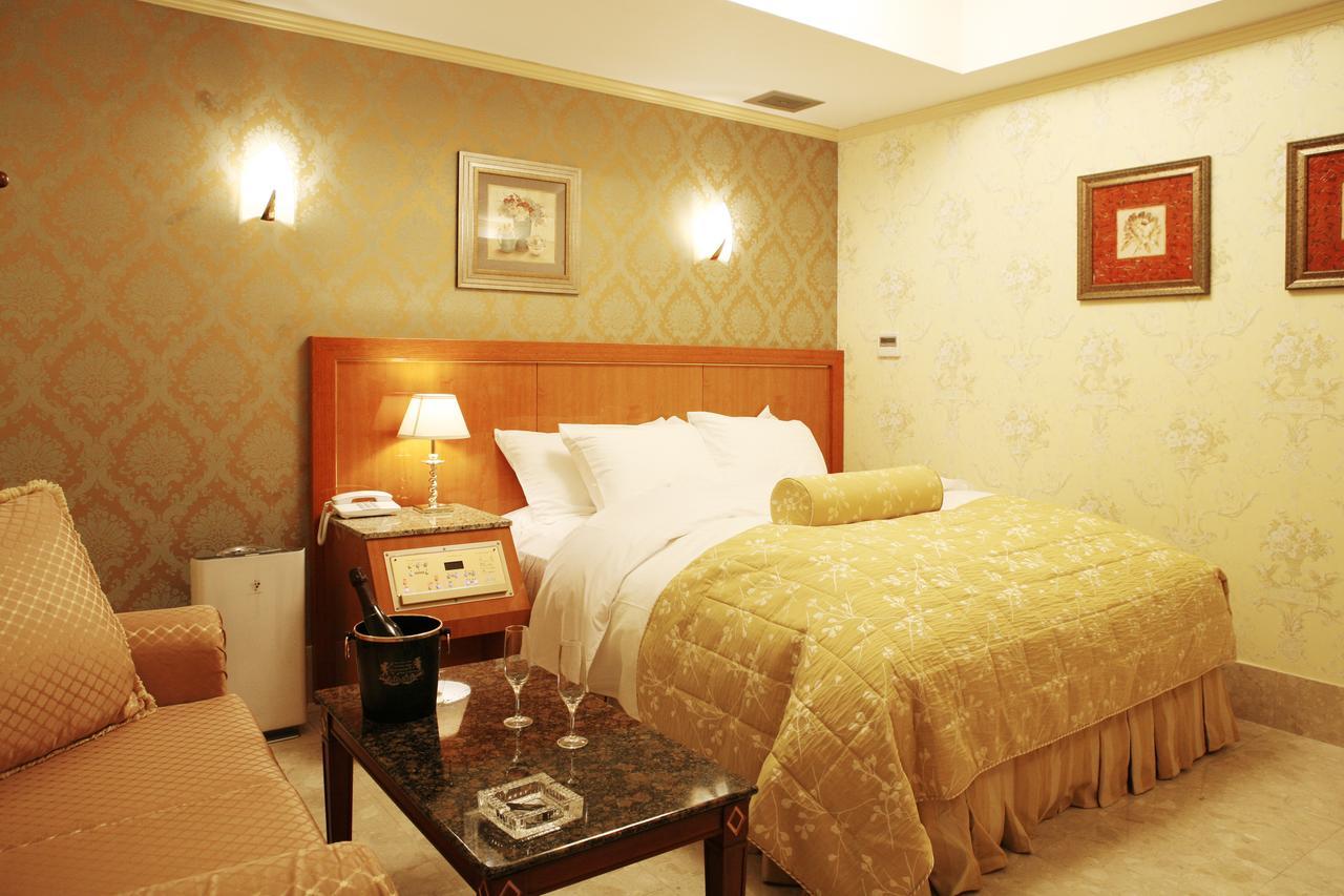 Love hotel Meguro Emperor (adults Only)
