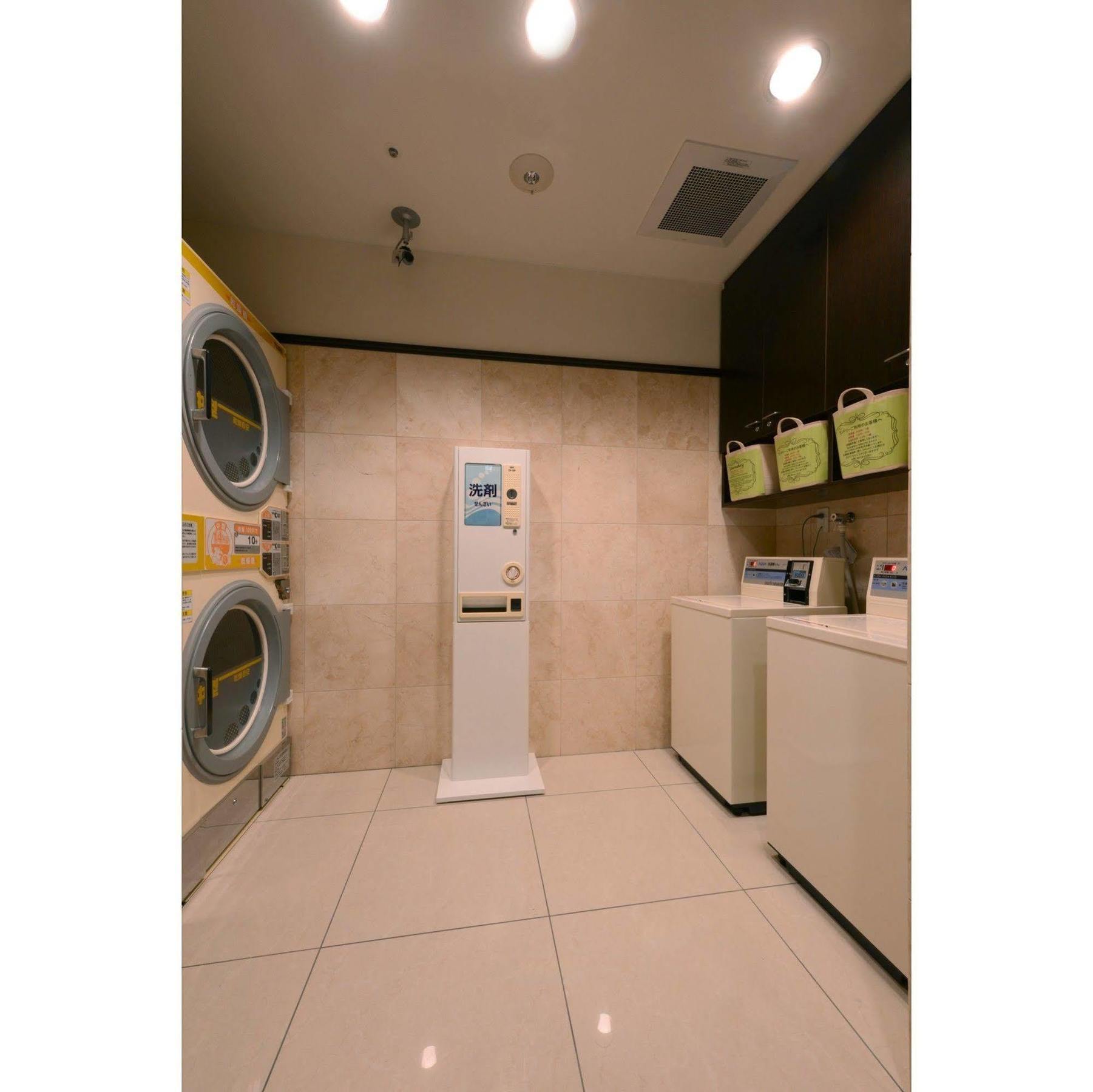 Hotel Toyoko Yamanote Sen Otsuka Eki Kita Guchi No 2 3*