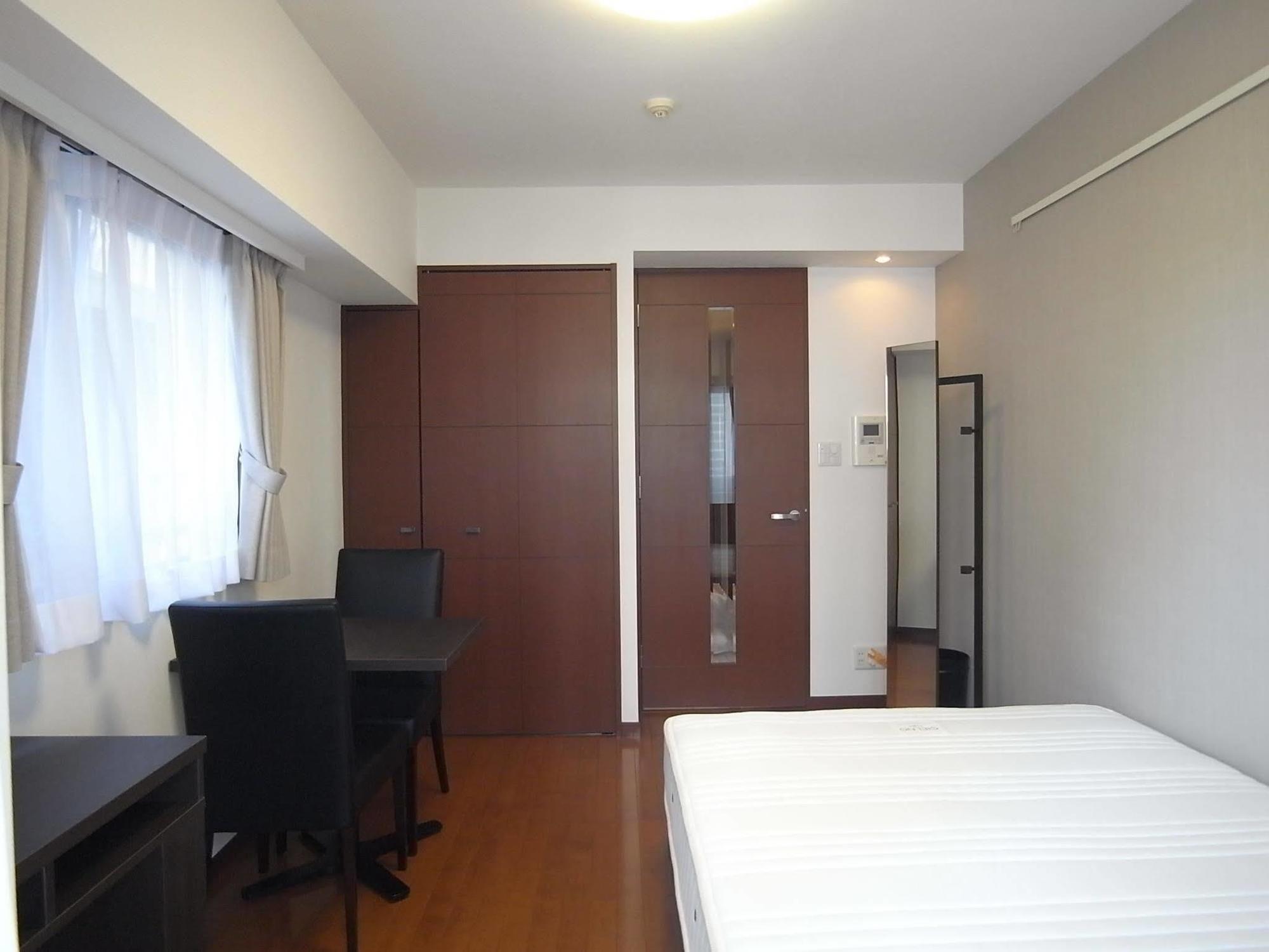 Palace Shinjuku Tochomae Apartment Tokyo