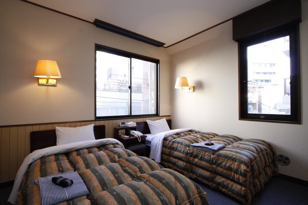 Banyan Hotel 2*