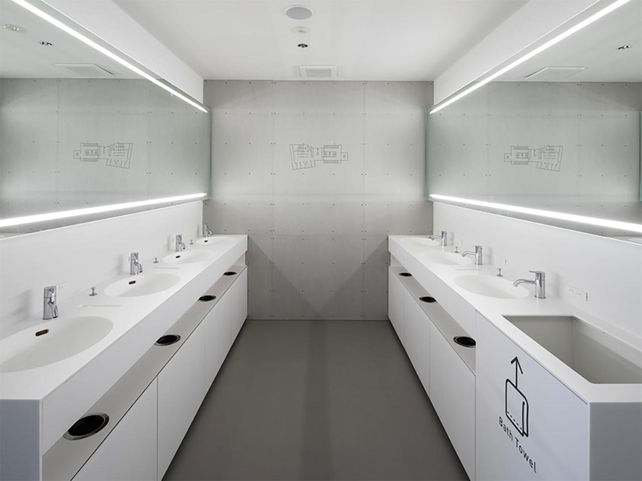 Nine Kamata Capsule hotel Tokyo