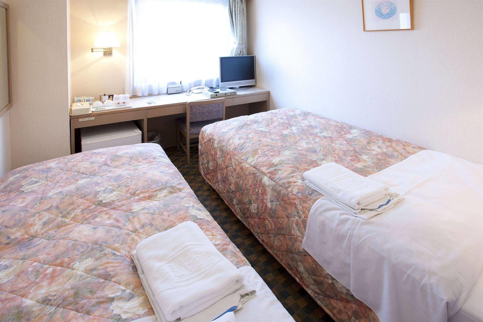 Pearl Kasai Tokyo