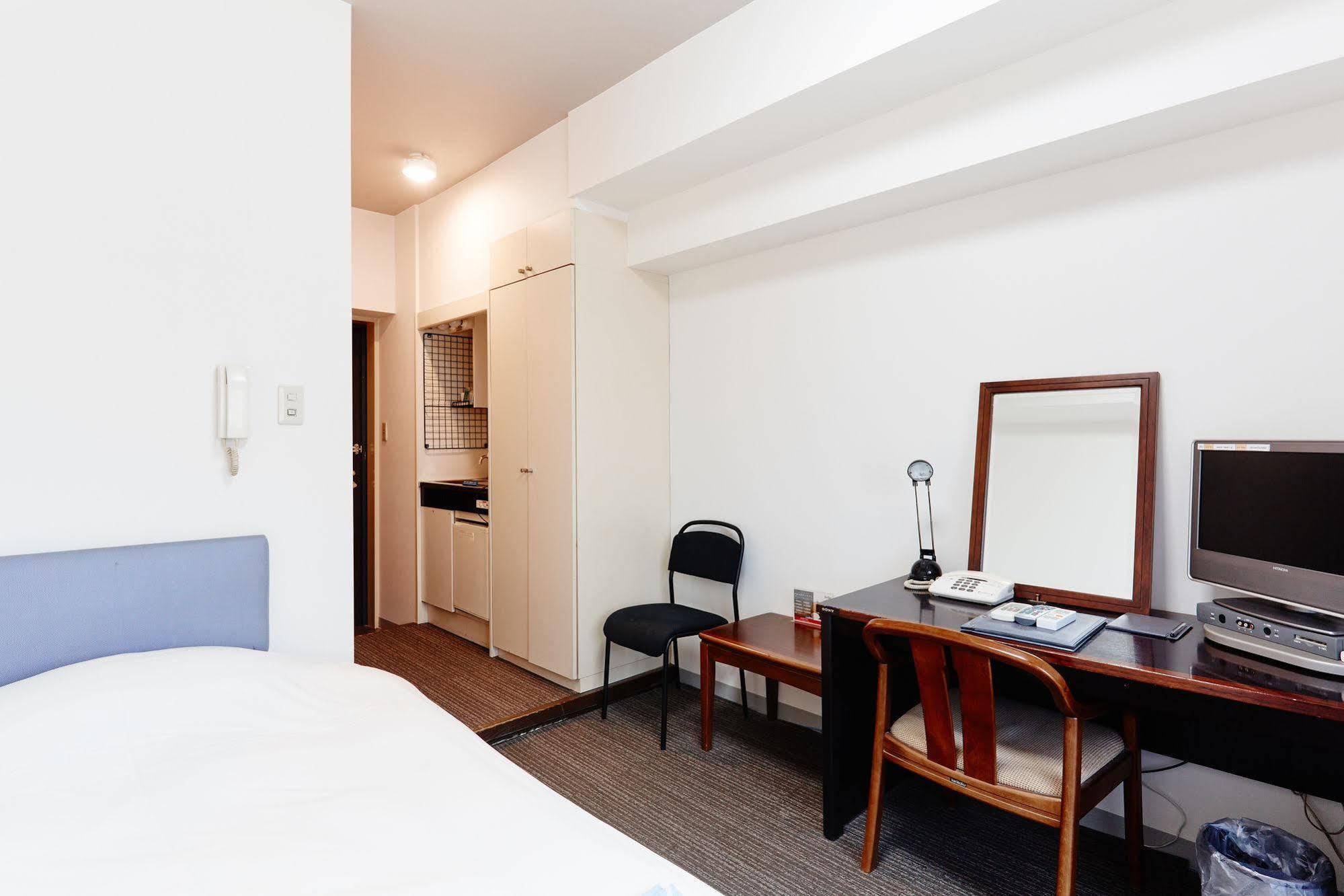 Business Omori Hotel 2*