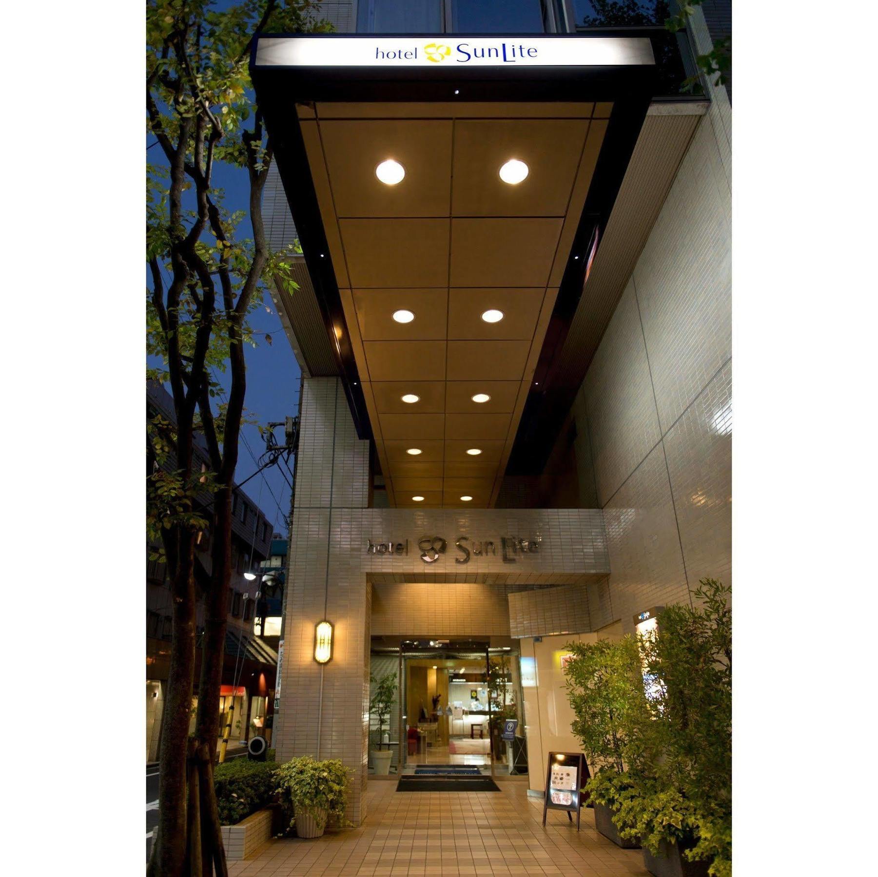 Hotel Sunlite Shinjuku 3*