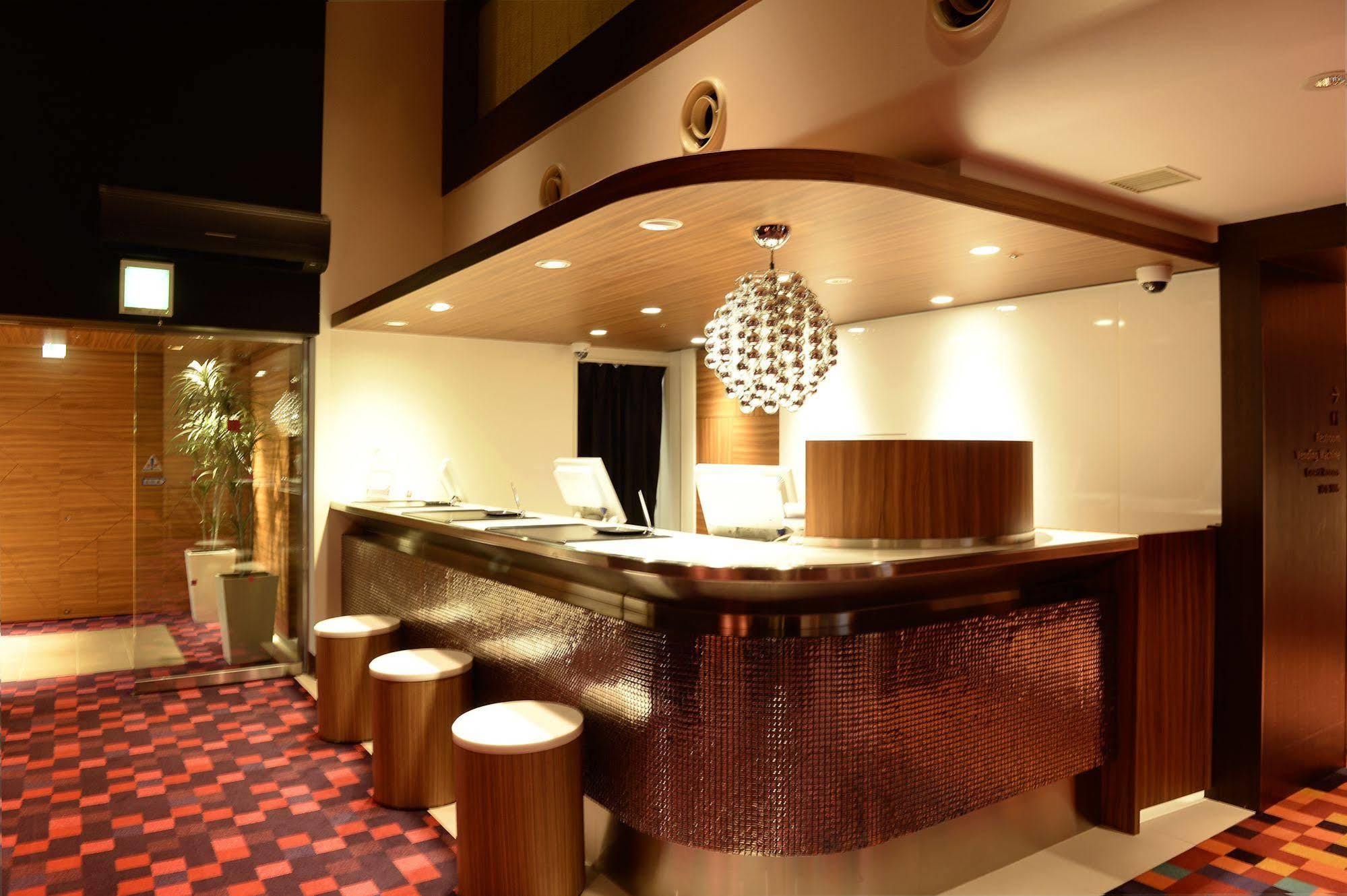The B Akasaka