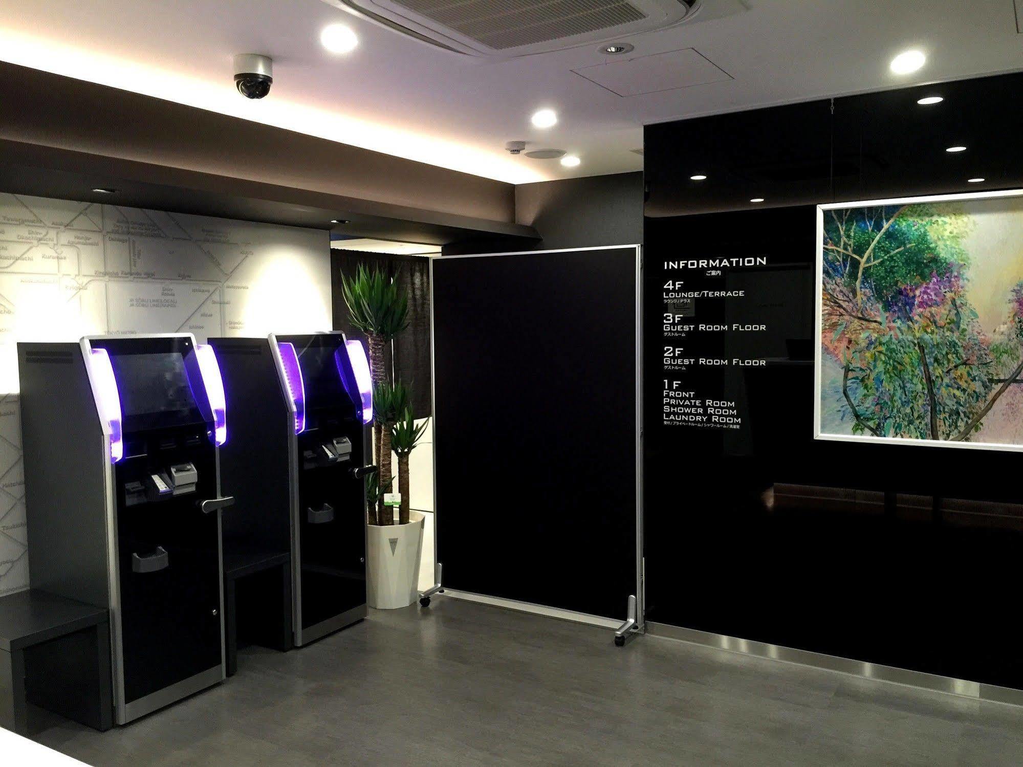 Capsule hotel Ariake Bay Tokyo
