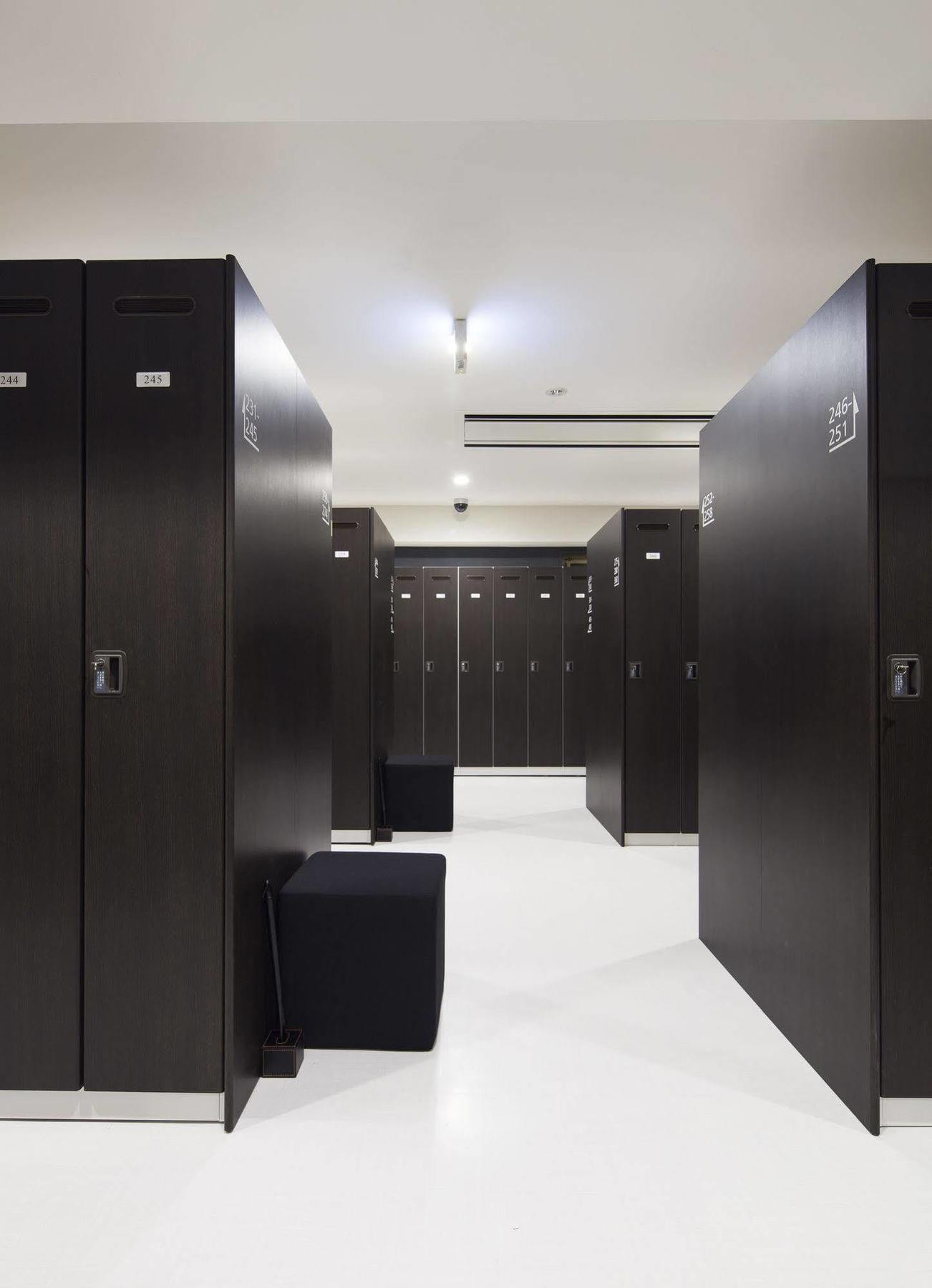 Ariake Bay Capsule hotel