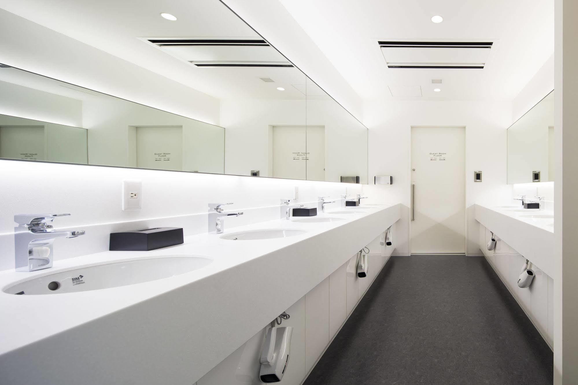 Ariake Bay Capsule hotel Tokyo